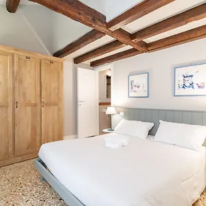 Apartment Ve.n.i.ce Cera San Marco Terrace, Venice