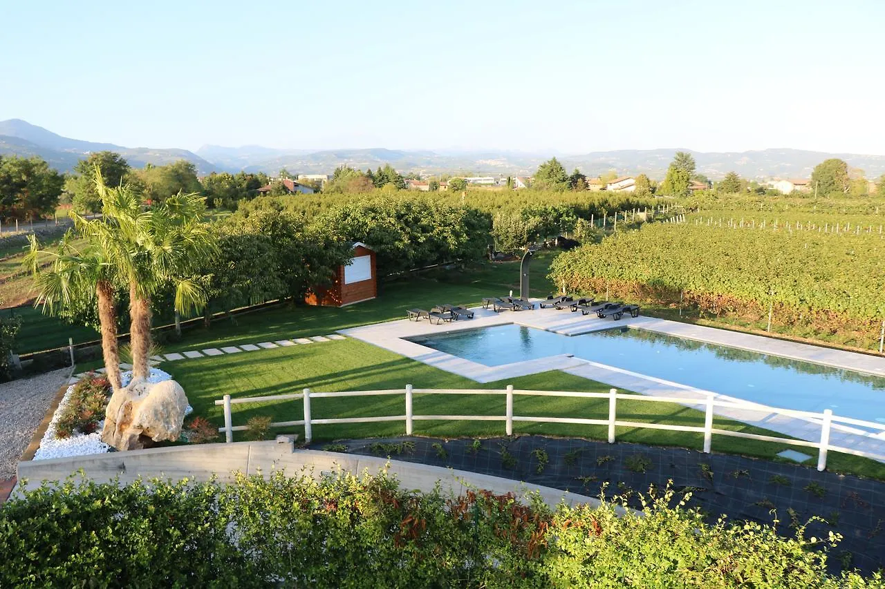 Farm stay Agriturismo La Torretta Pescantina